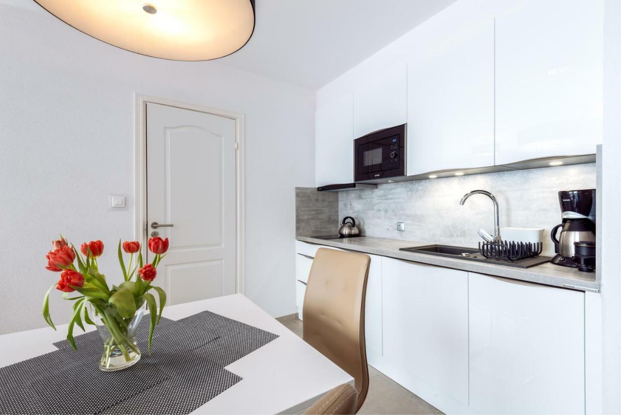 Apartamenty Navigator-Port Колобжег Экстерьер фото